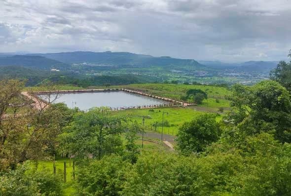 Mount Alterra, Khandala